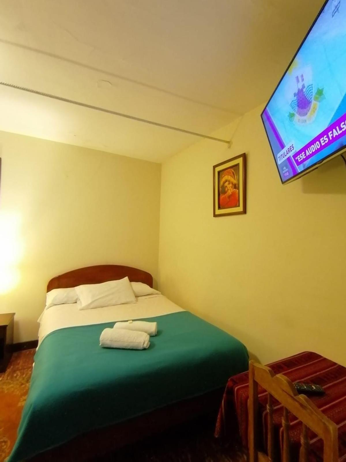 Puma Walker 1 Bed & Breakfast Cusco Bagian luar foto